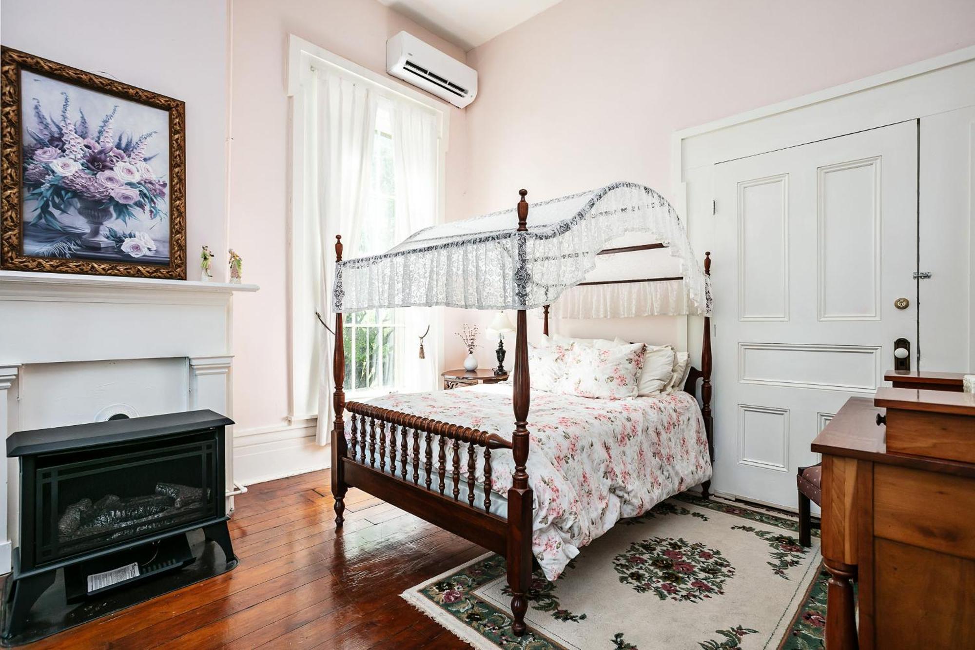 Maple Hill Manor Bed & Breakfast Springfield Esterno foto