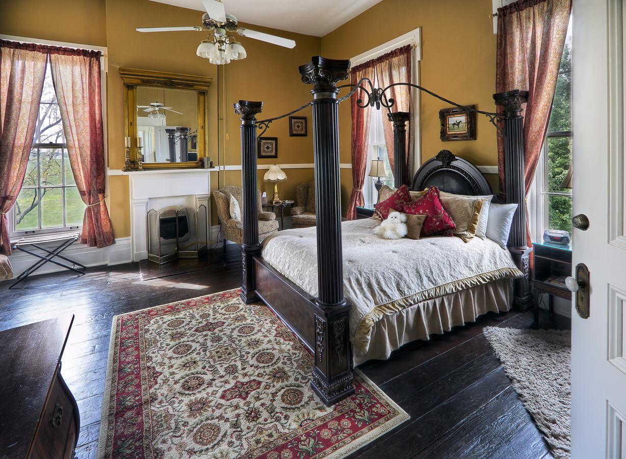 Maple Hill Manor Bed & Breakfast Springfield Esterno foto