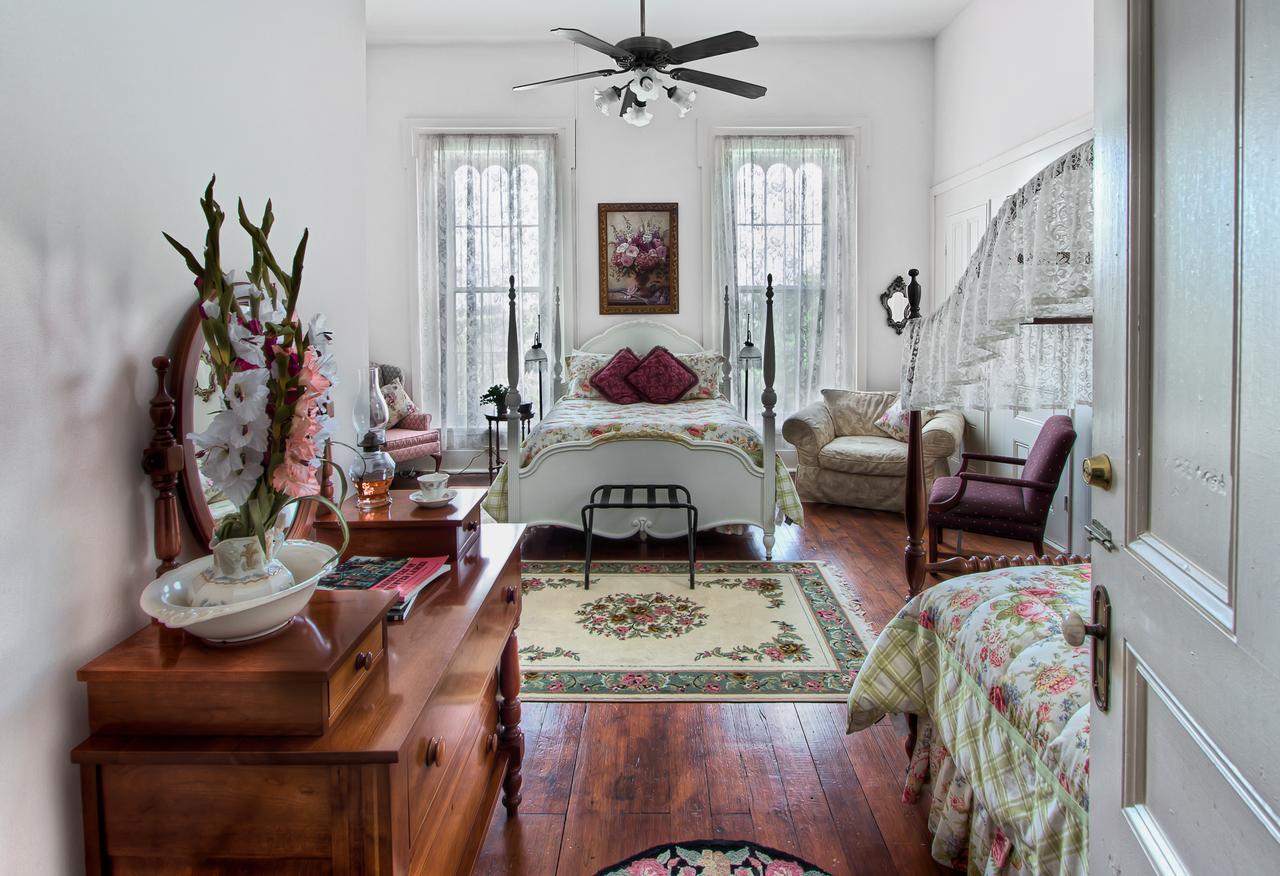 Maple Hill Manor Bed & Breakfast Springfield Esterno foto