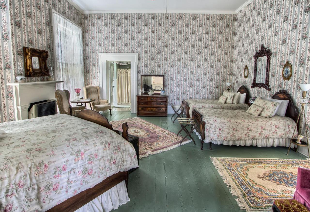 Maple Hill Manor Bed & Breakfast Springfield Esterno foto