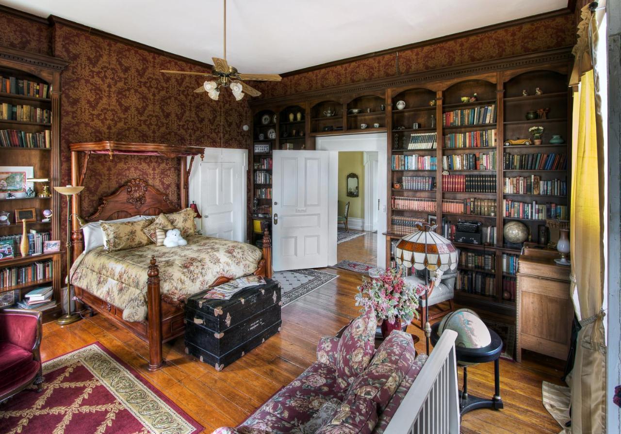 Maple Hill Manor Bed & Breakfast Springfield Esterno foto